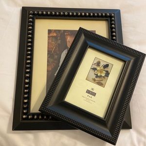 Two beautiful picture frames 8x10 & 4x6.